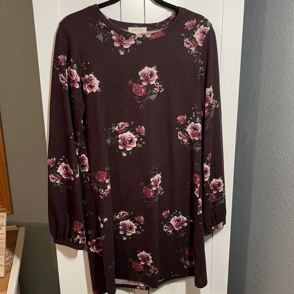 Taylor & Sage | burgundy floral dress | size large